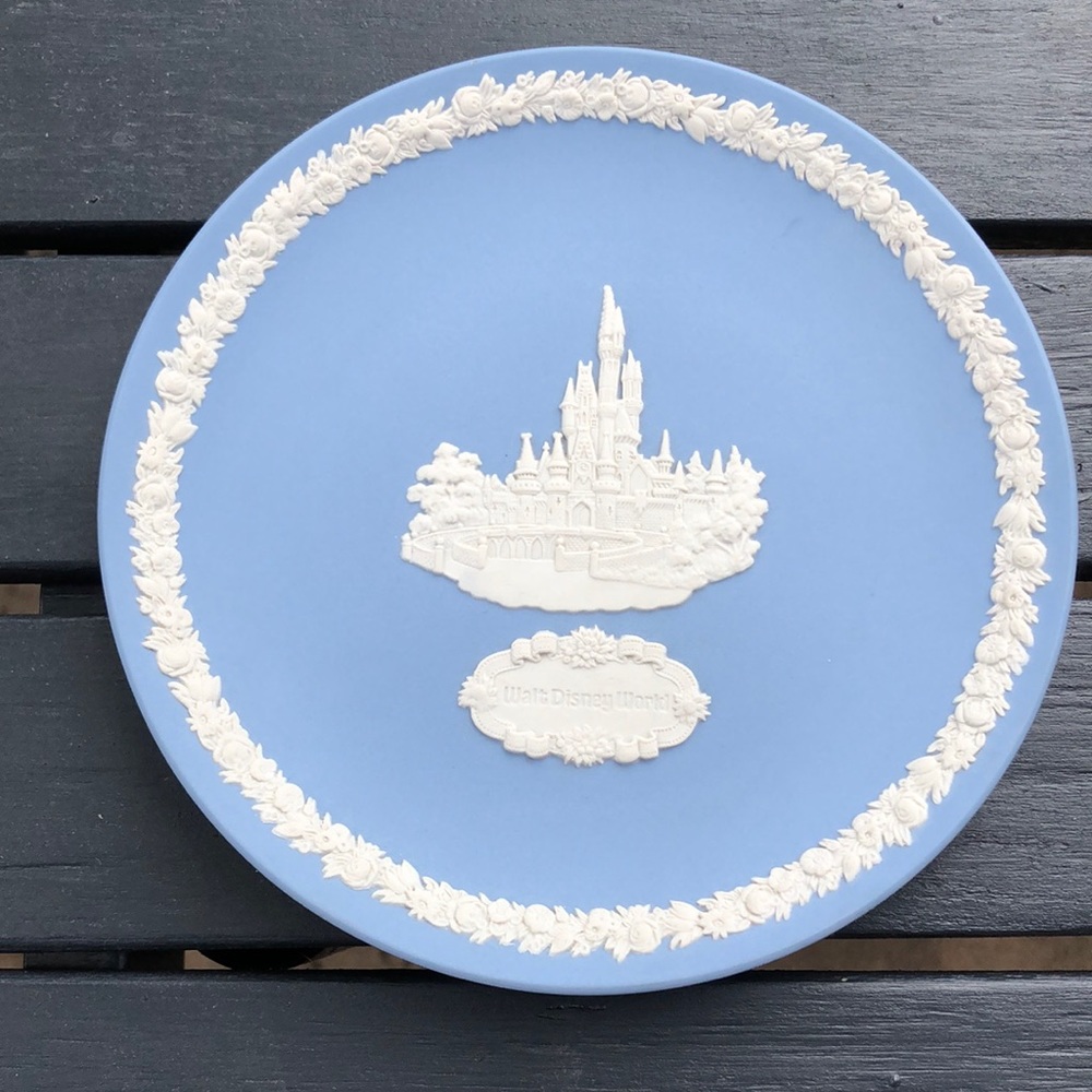CINDERELLA CASTLE WEDGWOOD